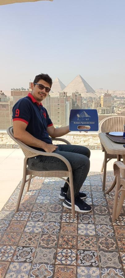 Bedouin Pyramids View Hotel Kafrat al Jabal Bagian luar foto