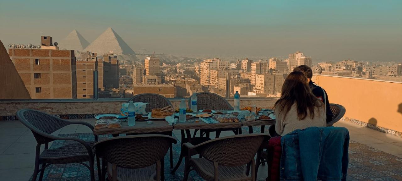 Bedouin Pyramids View Hotel Kafrat al Jabal Bagian luar foto